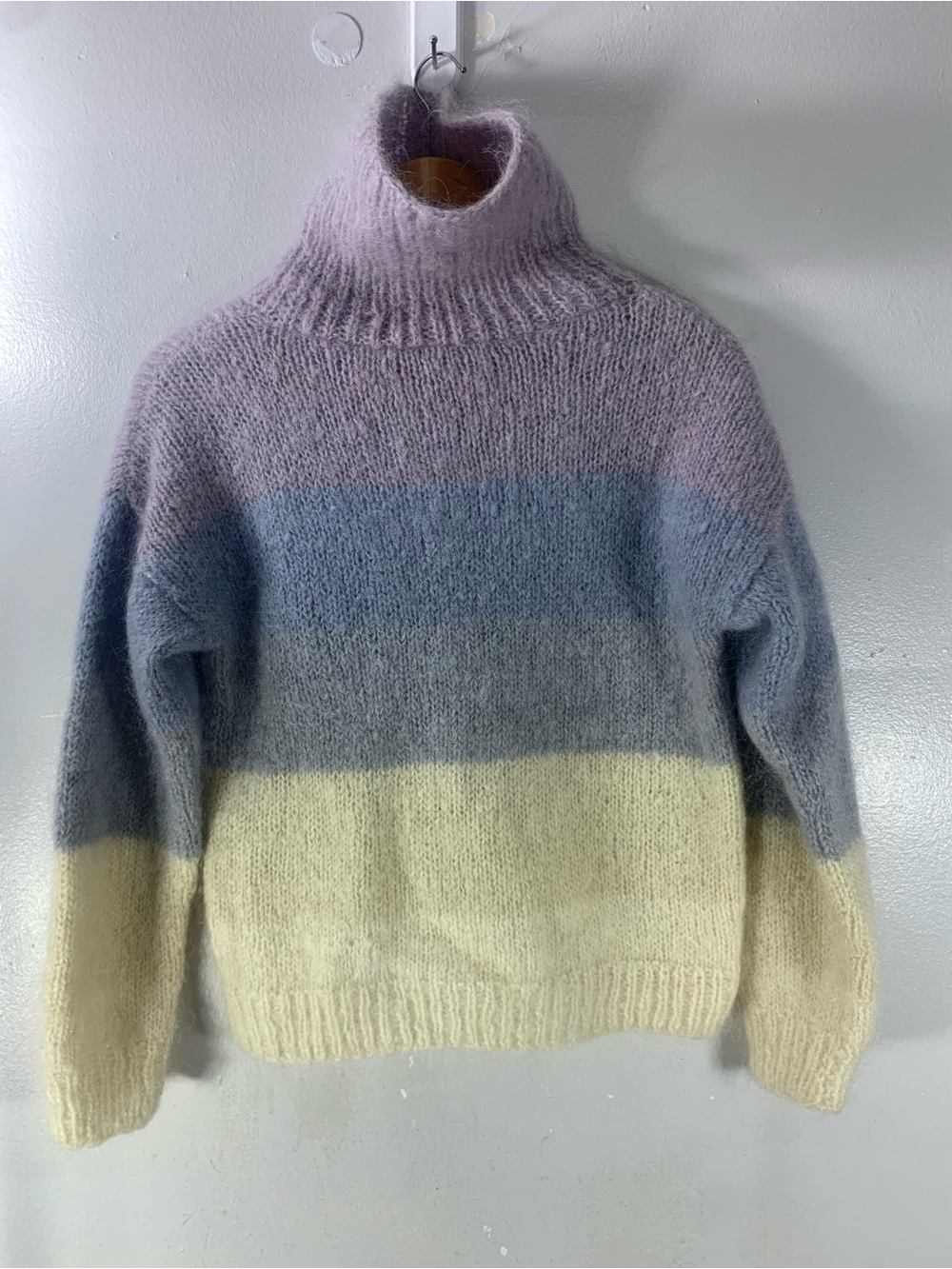 Title
Pastel Striped Fuzzy Turtleneck Sweater – Lavender Blue & Cream knit